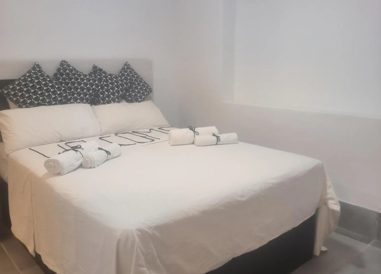 Homestay Pinar Suites Habitaciones Torremolinos