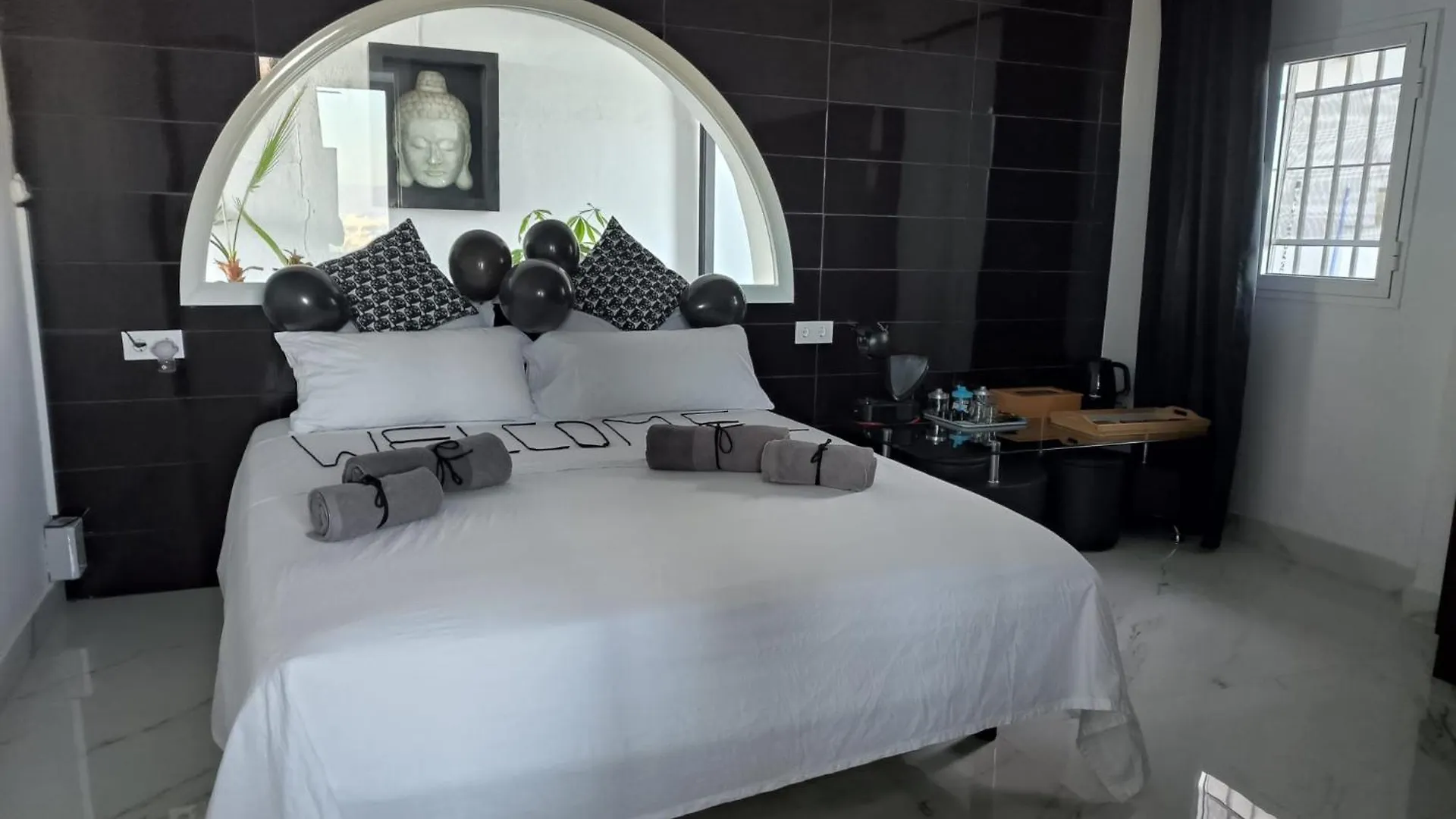 Homestay Pinar Suites Habitaciones Torremolinos Spain