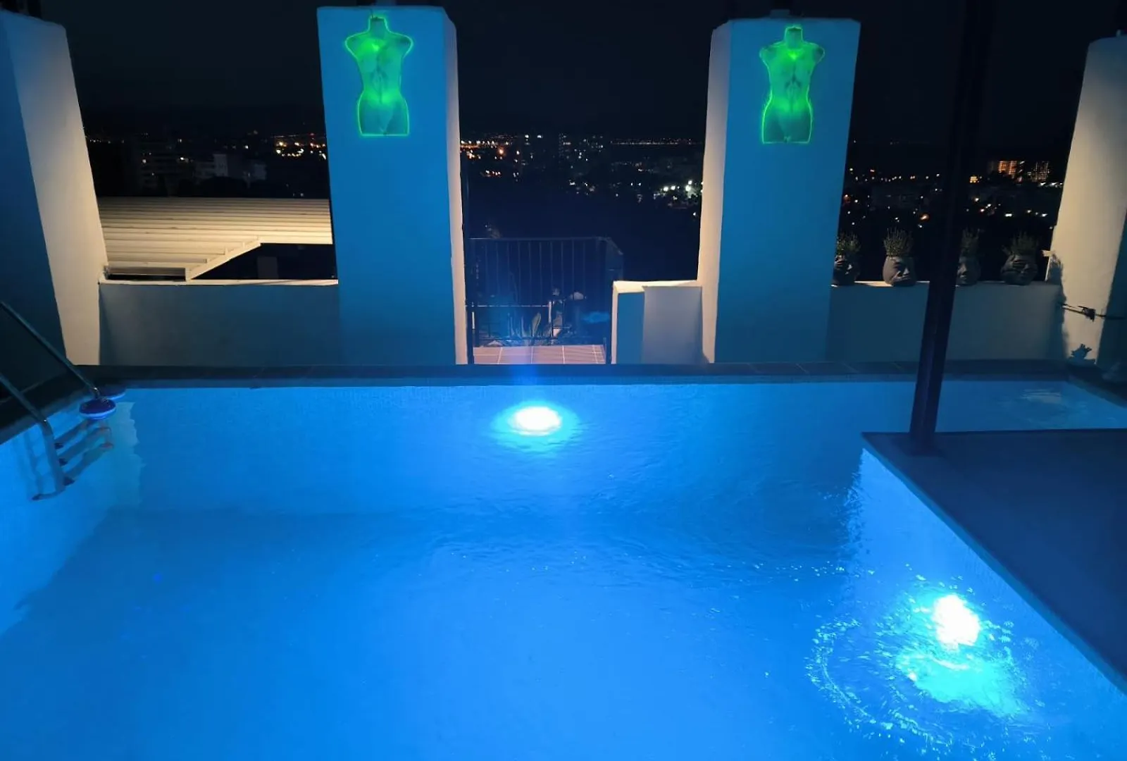 Pinar Suites Habitaciones Torremolinos Spain