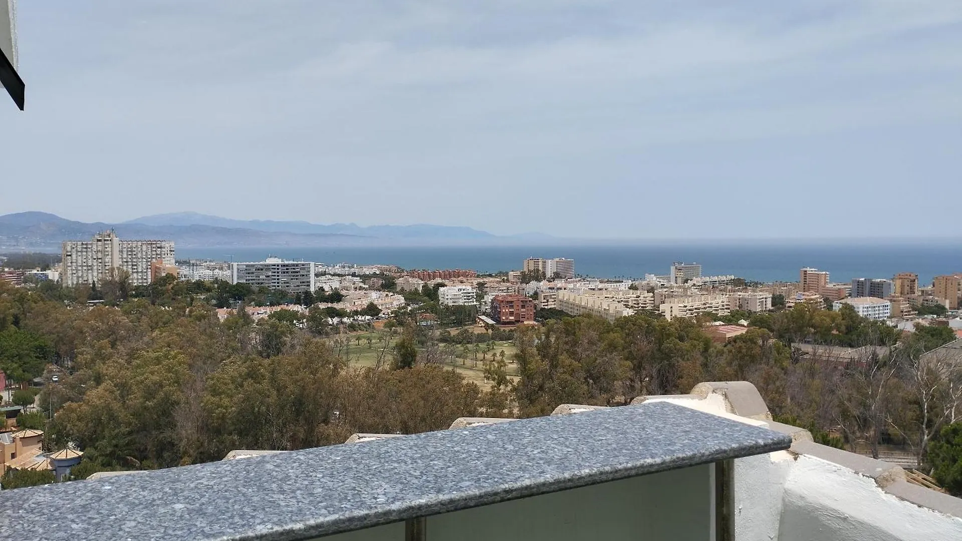 Pinar Suites Habitaciones Torremolinos 0*,  Spain
