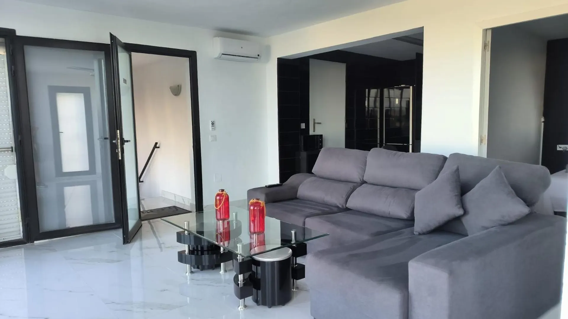 Pinar Suites Habitaciones Torremolinos 0*,  Spain